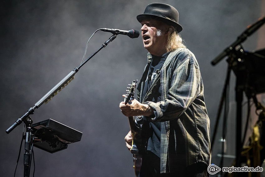 Neil Young + Promise of the Real (live in Mannheim 2019)