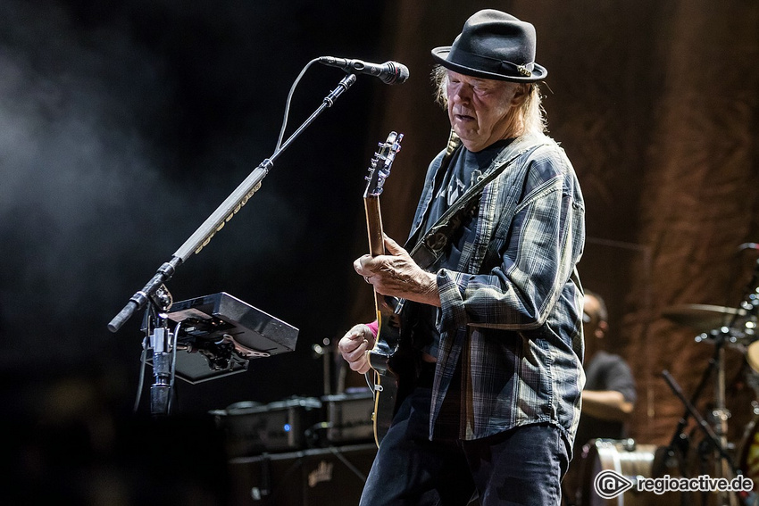 Neil Young + Promise of the Real (live in Mannheim 2019)