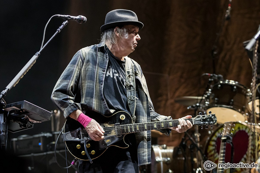 Neil Young + Promise of the Real (live in Mannheim 2019)