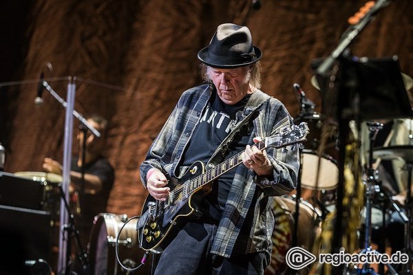 Überwältigend - Bilder von Neil Young + Promise of the Real live in der SAP Arena Mannheim 