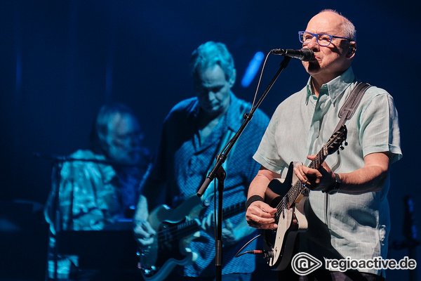 Saiten-Virtuose - Mark Knopfler in Mannheim: zwischen grandios und verzichtbar 