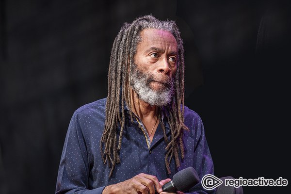 Mit Verstärkung - Bobby McFerrin: Live-Bilder von den Jazzopen Stuttgart 