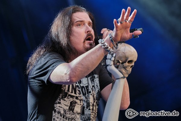 Fast wie Hamlet - Dream Theater: Bilder der Prog-Metaller live in der Zitadelle Mainz 