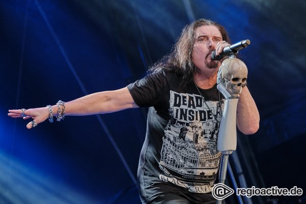 Prog Metal im Schnelldurchlauf - Dream Theater liefern in Mainz eine routinierte Show mit ernüchternder Spielzeit 