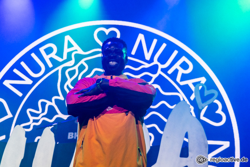 Nura (live beim Deichbrand Festival 2019)