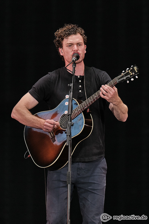 Vance Joy (live in Frankfurt 2019)