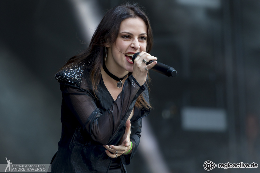 Beyond the Black Live beim Wacken Open AIr 2019