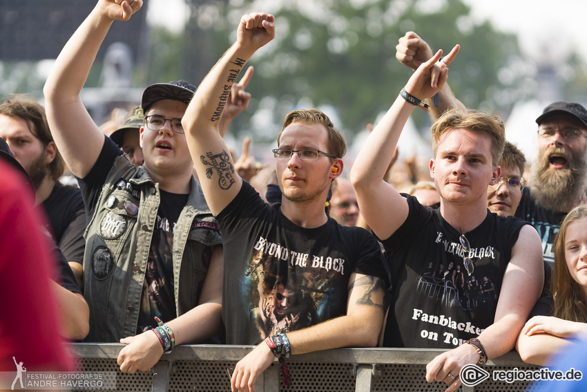 Beyond the Black Live beim Wacken Open AIr 2019