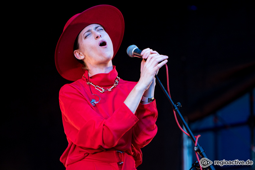 Kat Frankie (live bei Sound of the Forest, 2019)