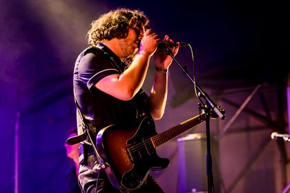 Wie früher - Amber Run: Bilder der Indie-Rockband live beim Sound of the Forest Festival 2019 