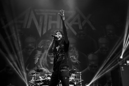 Thrash-Urgesteine im Doppelpack - Ein letztes Mal: Fotos von Anthrax als Support von Slayer in Stuttgart 