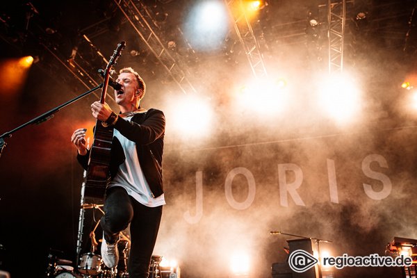 Mit Hingabe - Dynamisch: Bilder von Joris live beim Sound of the Forest Festival 2019 