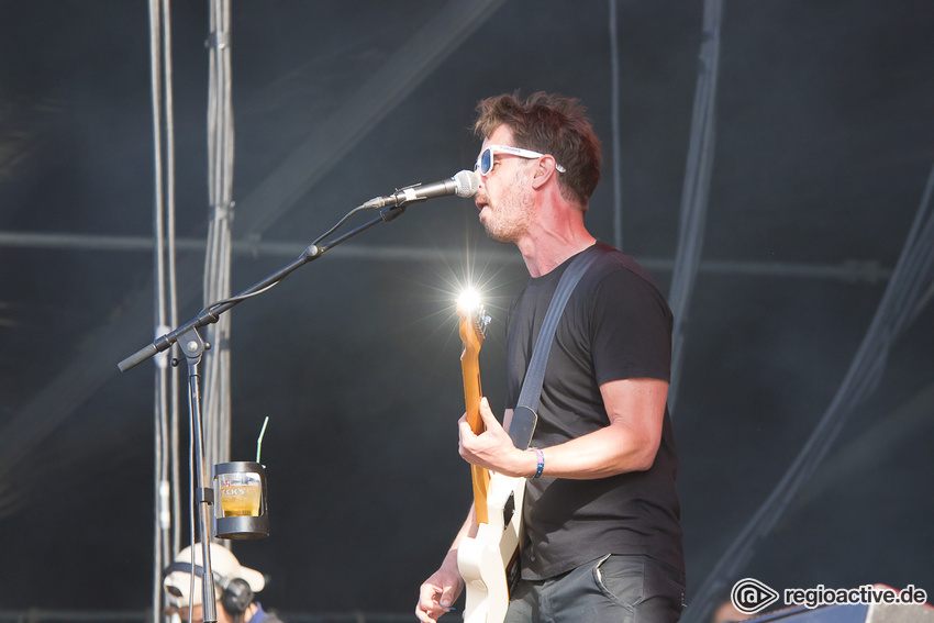 Montreal (live auf dem Highfield Festival, 2019)