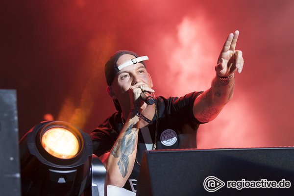 Brüder im Geiste - Bonez MC & RAF Camora: Bilder der Rapper live beim Highfield Festival 2019 