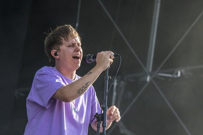 Zwischen Kraft und Leichtigkeit - Hymnisch: Live-Bilder von Nothing But Thieves beim Highfield Festival 2019 