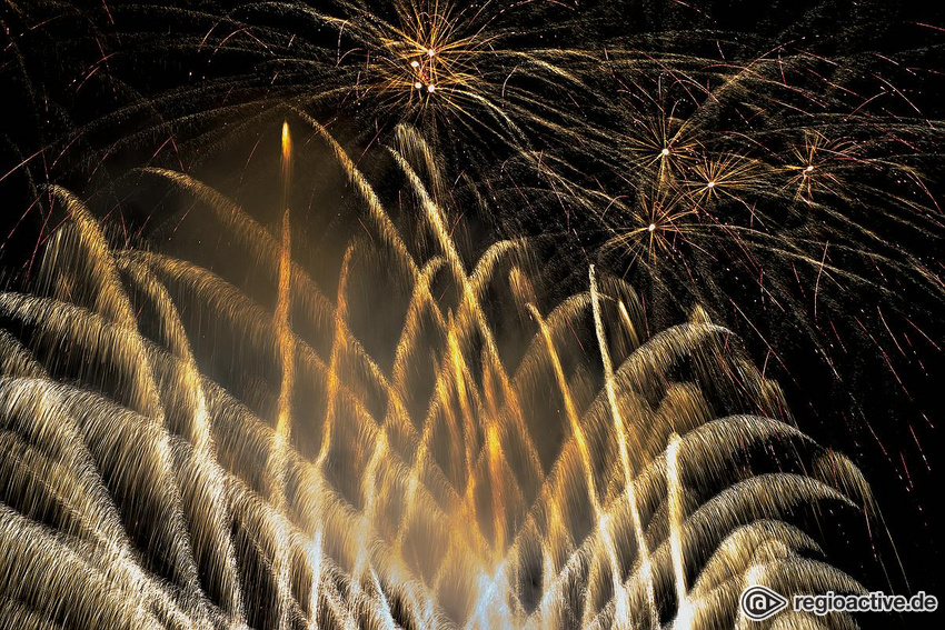 Großes Musikfeuerwerk beim Museumsuferfest Frankfurt 2019