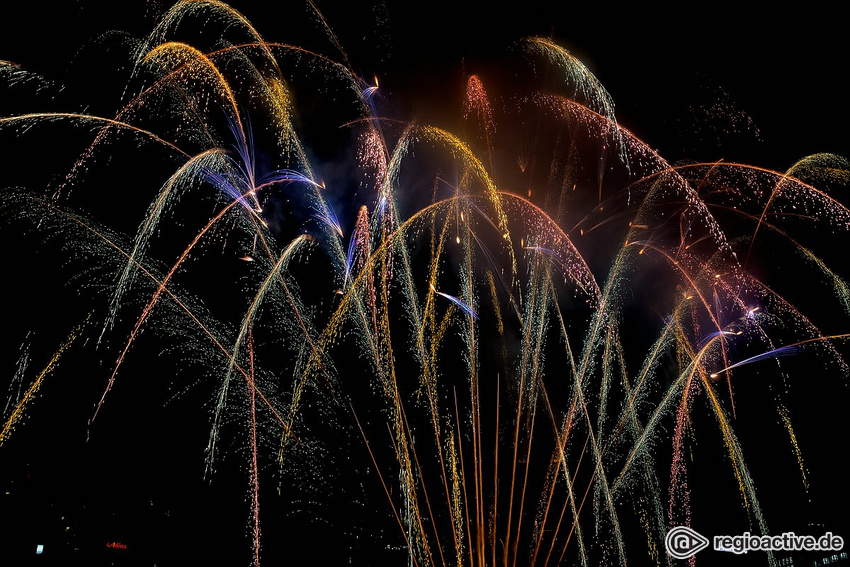 Großes Musikfeuerwerk beim Museumsuferfest Frankfurt 2019