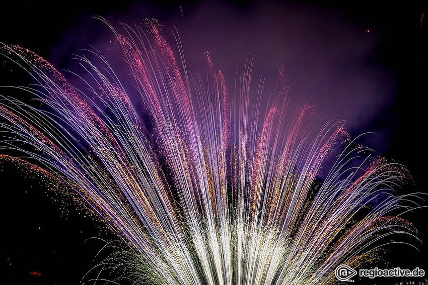 Großes Musikfeuerwerk beim Museumsuferfest Frankfurt 2019