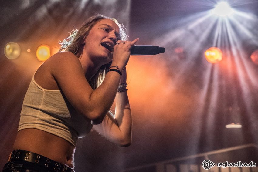 Carlie Hanson (live in Hamburg, 2019)