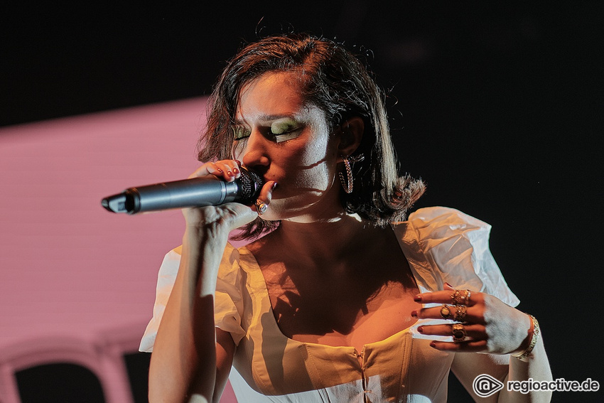 Raye (live in Frankfurt 2019)