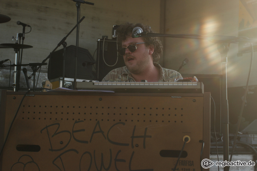 Beach Towel (live in Mannheim, 2019)