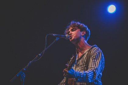 Solo - Fotos von David Keenan als Support von Hozier live in Frankfurt 