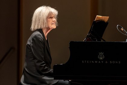 Zweigeteilt - Carla Bley erhält Standing Ovations bei Enjoy Jazz in Ludwigshafen 