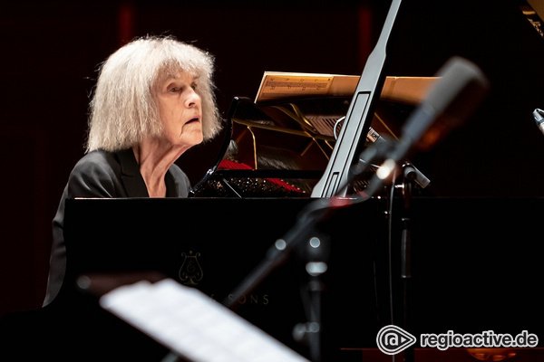 Trio und Quartett - Fotos des Enjoy Jazz Eröffnungskonzerts 2019 mit Carla Bley in Ludwigshafen 