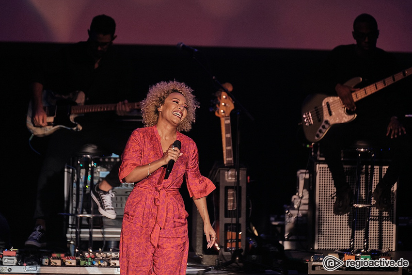 Emeli Sandé (live in Frankfurt 2019)