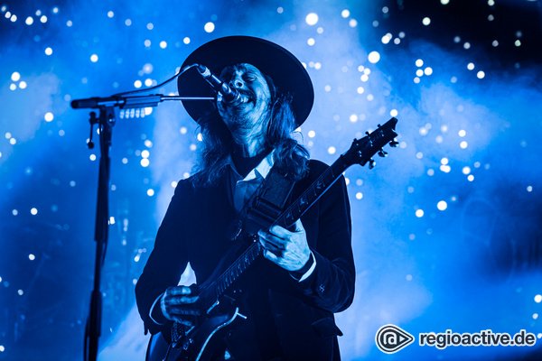 Zwischen Metal und Prog - Düster: Bilder von Opeth live im Schlachthof Wiesbaden 