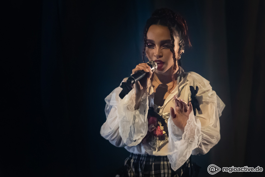 FKA Twigs (live in Köln, 2019)