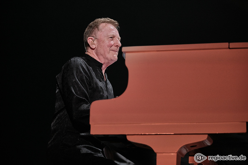 John Miles (live bei Night Of The Proms in Mannheim 2019)