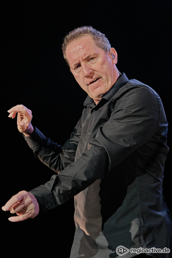 OMD (live in Frankfurt 2019)