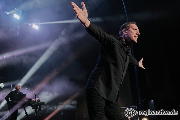 Synth-Pop-Party - OMD geben bei ihrer Jubiläumsshow in Frankfurt Vollgas 