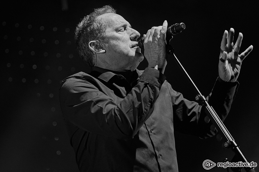 OMD (live in Frankfurt 2019)