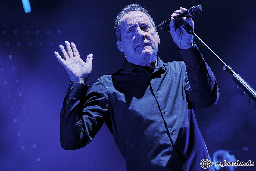 OMD (live in Frankfurt 2019)