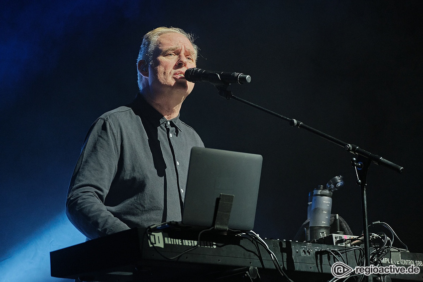 OMD (live in Frankfurt 2019)