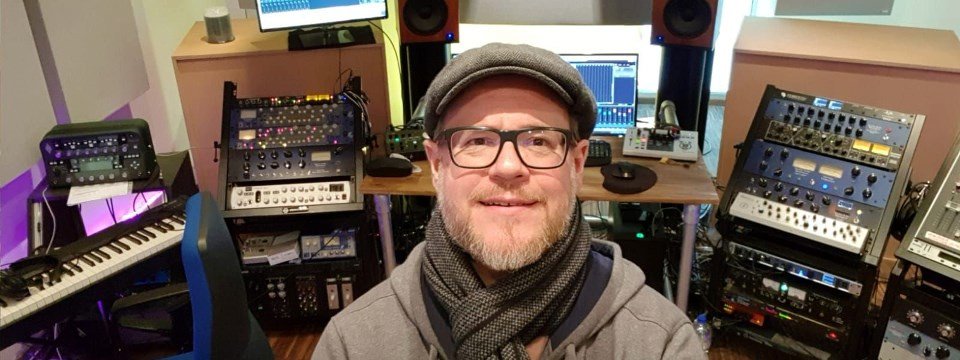 Jetzt gewinnen: Jan Kalt vom Tonstudio Schraubfabrik verleiht euren Aufnahmen einen professionellen Sound!