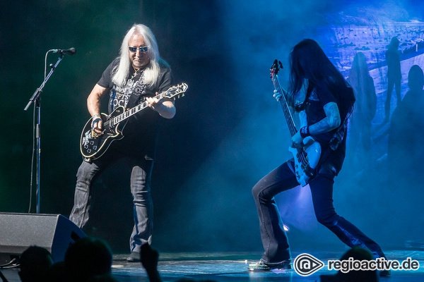 Ausgelassen - Uriah Heep: Fotos von der Music & Stories Tour 2020 live in Frankfurt 