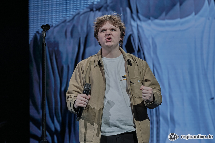 Lewis Capaldi (live in Frankfurt 2020)