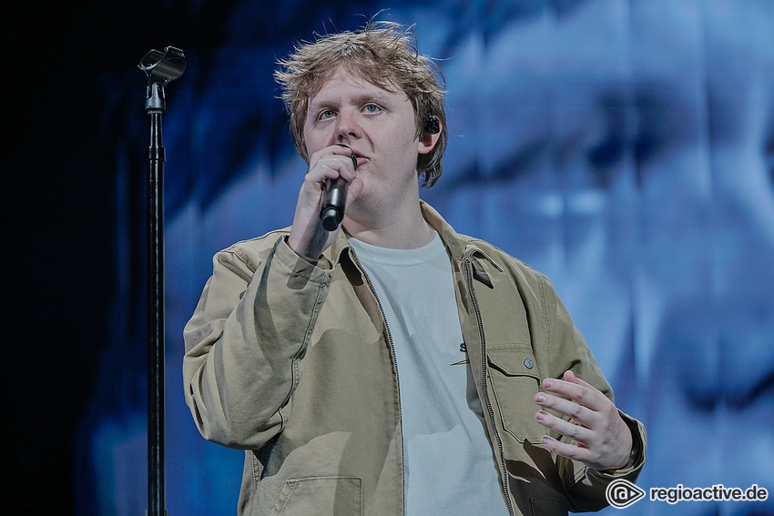 Lewis Capaldi (live in Frankfurt 2020)