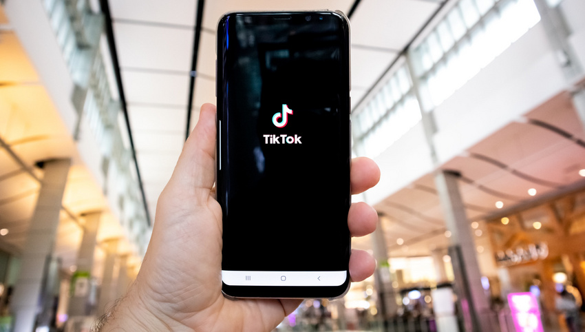 TikTok schließt Lizenzvertrag mit Warner Music Group