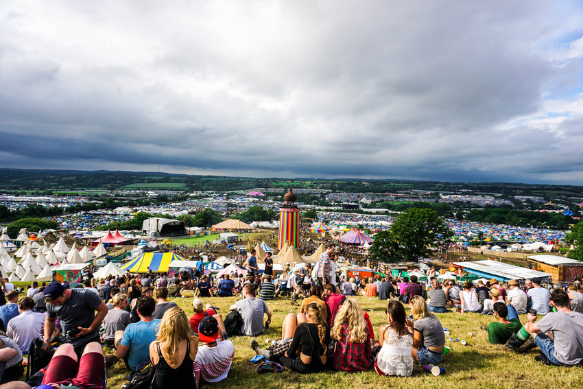 Blick auf das Glastonbury Festival