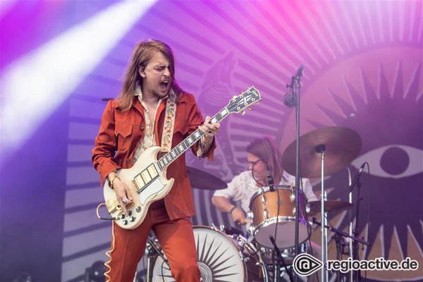 Voller Energie - DeWolff: Fotos der Blues Rocker live beim 10. Maifeld Derby 2021 