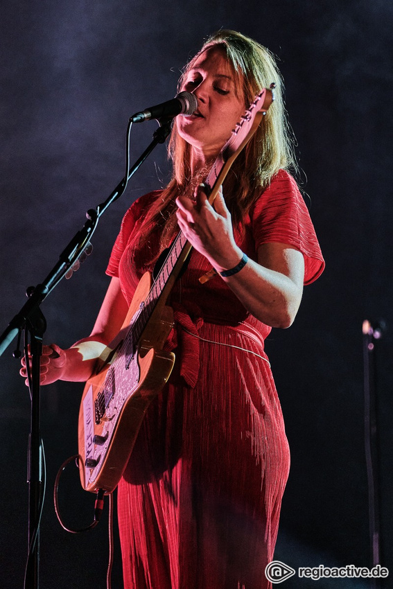 Sophie Hunger (live beim 10. Maifeld Derby in Mannheim 2021)