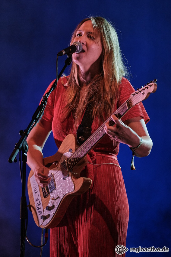 Sophie Hunger (live beim 10. Maifeld Derby in Mannheim 2021)