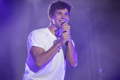 Umschwärmt - Strahlemann: Bilder von Wincent Weiss live beim 5. Zeltfestival Rhein-Neckar in Mannheim 