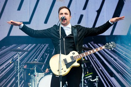 Spartanisch - Schwarz und weiß: Fotos von Royal Republic live bei Rock am Ring 2022 