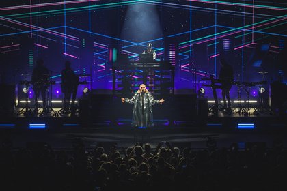 Große Hitdichte - Pet Shop Boys: Bilder der Greatest Hits-Tour live in der Jahrhunderthalle Frankfurt 