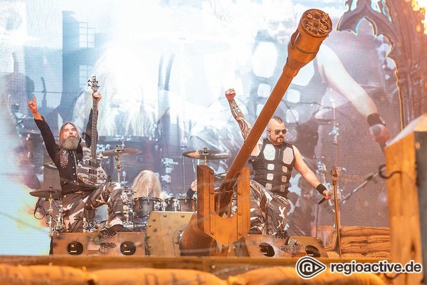 Aus allen Rohren - Martialisch: Bilder von Sabaton live beim Download Festival Germany 2022 